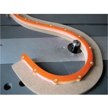 Dima flessibile CMT per fresature curve e ad arco, larghezza di taglio 18x18 mm, lunghezza totale 2000 mm