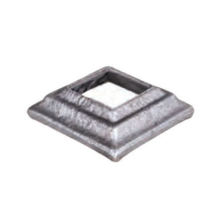 Piastra di copertura 819/16 India per cancello, foro quadro 40x40 mm, dimensioni 80x80x22 mm, materiale Ferro Battuto