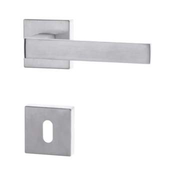 Maniglia GM08 Ghidini per porta interna, rosetta e bocchetta quadra foro Patent, quadro 8 mm, Zalor finitura Cromo Satinato