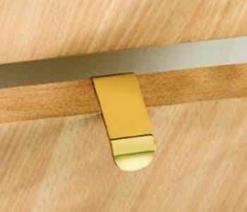 Maniglia moderna per mobile a conchiglia Confalonieri B, colore Oro Lucido